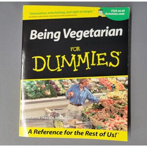 Being Vegetarian For Dummies by Suzanne Havala Paperback Diet Nutrition Guide